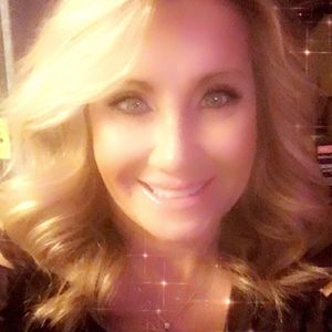 Meet your Posher, Lynn